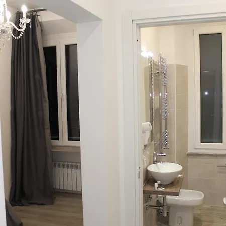 招待所 罗马客房旅馆 4*