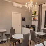 Inside Maison d'hôtes Rome