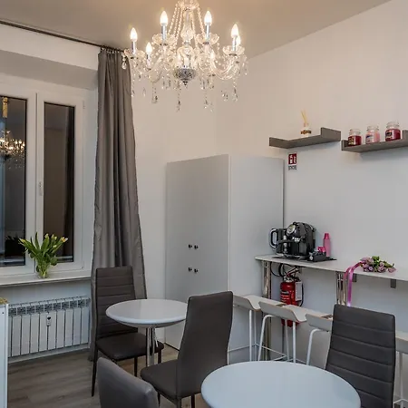 Inside 4* Roma